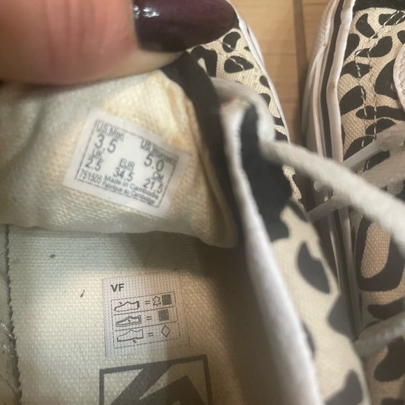 EUC* VANS* OLD SKOOL* SIZE 5 - Picture 6 of 8